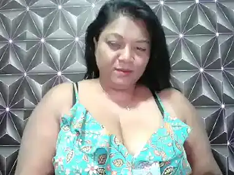 Snapshot of IndianDelia chatting on February 26, 2026, 7:24 pm IndianDelia online show from February 26, 2026, 7:24 pm