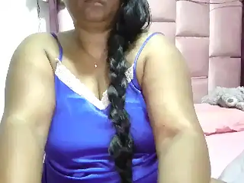 Snapshot of IndianDelia chatting on March 23, 2026, 7:07 pm IndianDelia online show from March 23, 2026, 7:07 pm