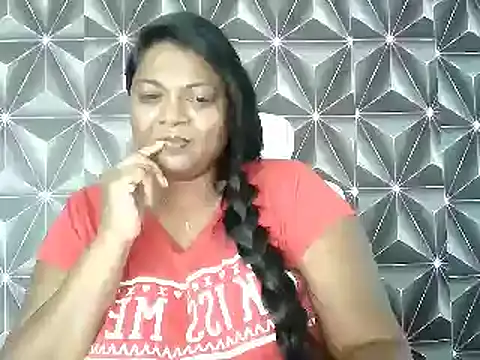 Snapshot of IndianDelia chatting on April 7, 2026, 5:30 am IndianDelia online show from April 7, 2026, 5:30 am