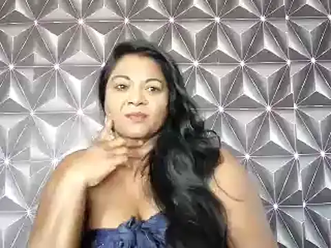 Snapshot of IndianDelia chatting on April 10, 2026, 6:51 am IndianDelia online show from April 10, 2026, 6:51 am