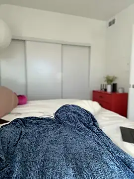 Snapshot of SerenaCloud chatting on February 1, 2025, 10:44 pm SerenaCloud online show from February 1, 2025, 10:44 pm