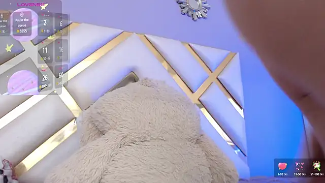 BeckyAnders online show from September 30, 2025, 4:45 pm