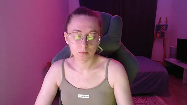 Snapshot of AnabelFrel chatting on November 13, 2025, 1:15 am AnabelFrel online show from November 13, 2025, 1:15 am