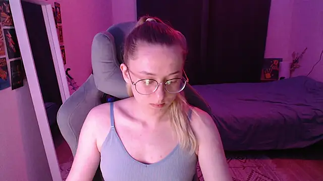 AnabelFrel online show from May 14, 2026, 12:17 am