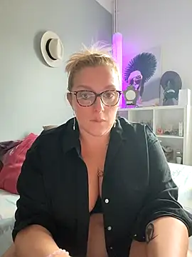 winniess40 online show from November 17, 2025, 9:26 am