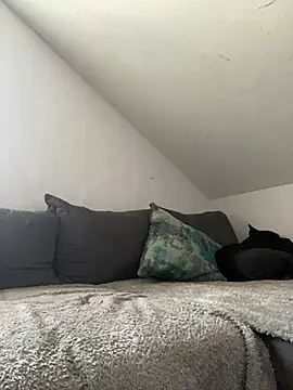 Snapshot of Vlad200472 chatting on February 23, 2025, 10:39 am Vlad200472 online show from February 23, 2025, 10:39 am