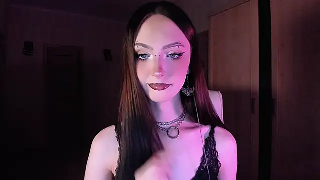 Alice  Aris online show from October 3, 2025, 6:38 pm