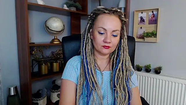 Snapshot of KayaMagic chatting on January 8, 2025, 4:11 pm KayaMagic online show from January 8, 2025, 4:11 pm