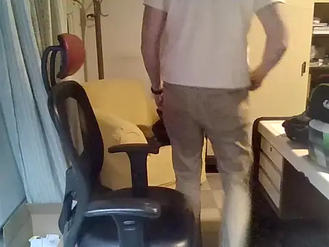 mariohurt101 online show from October 25, 2025, 3:29 pm