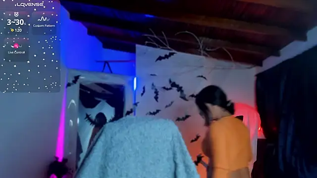 jenndy lockhart online show from October 18, 2025, 10:54 pm