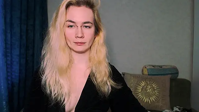 Snapshot of xxxcharismaaa chatting on December 13, 2024, 9:35 am xxxcharismaaa online show from December 13, 2024, 9:35 am