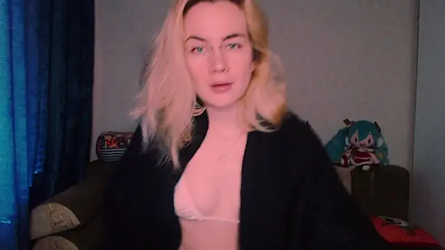 Snapshot of xxxcharismaaa chatting on February 25, 2025, 8:58 am xxxcharismaaa online show from February 25, 2025, 8:58 am