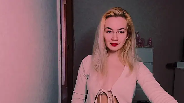 Snapshot of xxxcharismaaa chatting on October 23, 2025, 6:45 am xxxcharismaaa online show from October 23, 2025, 6:45 am