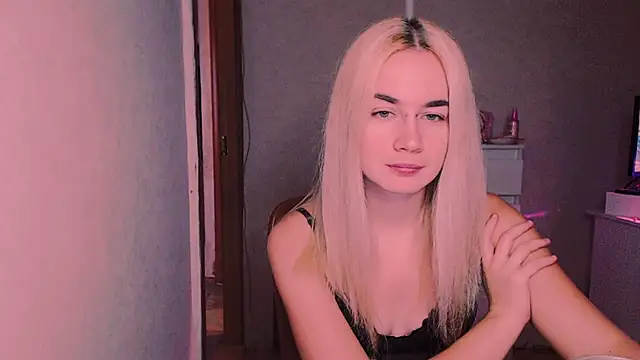 Snapshot of xxxcharismaaa chatting on October 27, 2025, 7:40 pm xxxcharismaaa online show from October 27, 2025, 7:40 pm