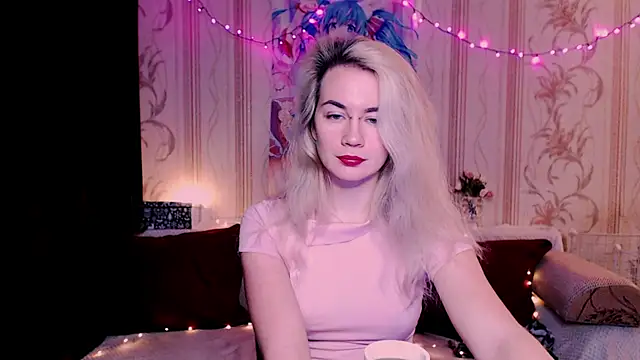 xxxcharismaaa online show from April 12, 2026, 5:40 pm