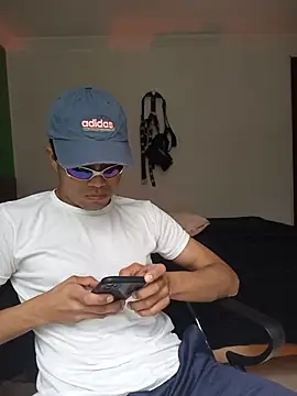 Snapshot of pinedasex777 chatting on November 5, 2025, 3:23 pm pinedasex777 online show from November 5, 2025, 3:23 pm