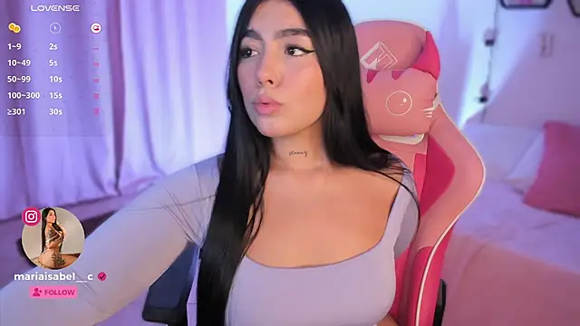 shantall vidales  online show from September 11, 2025, 5:29 am