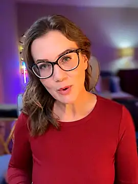 Snapshot of MaiseKnox chatting on April 28, 2026, 10:15 pm MaiseKnox online show from April 28, 2026, 10:15 pm