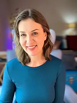 Snapshot of MaiseKnox chatting on May 8, 2026, 6:13 pm MaiseKnox online show from May 8, 2026, 6:13 pm