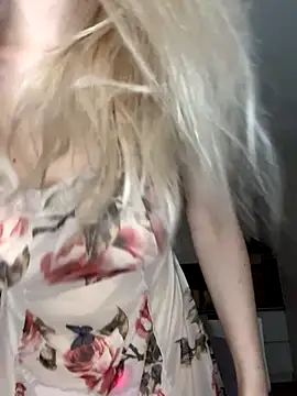 AnikaBest online show from October 22, 2025, 2:45 am