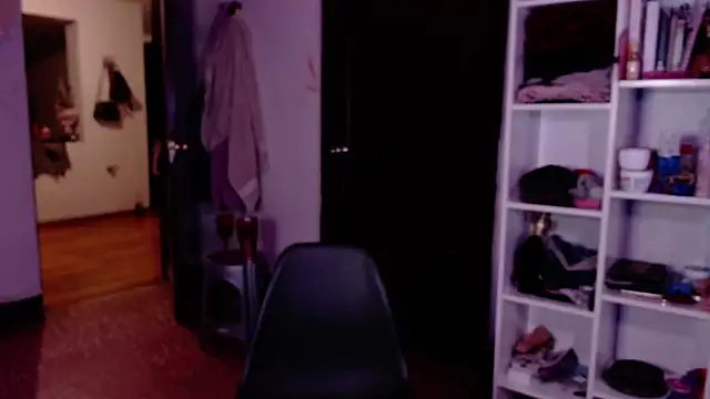 lil daisy7 online show from December 10, 2024, 12:39 am