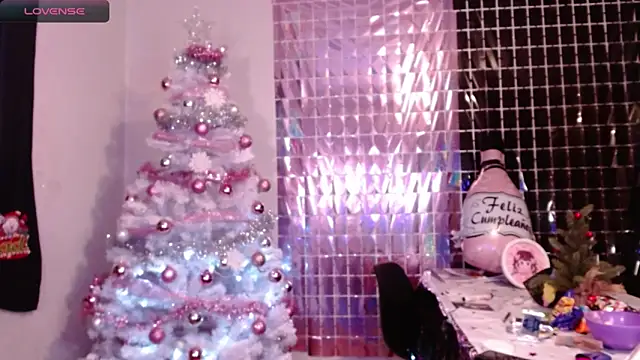 lil daisy7 online show from December 21, 2024, 12:20 am