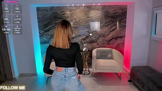 Snapshot of MelissaMoore_ chatting on February 9, 2026, 3:43 am MelissaMoore online show from February 9, 2026, 3:43 am