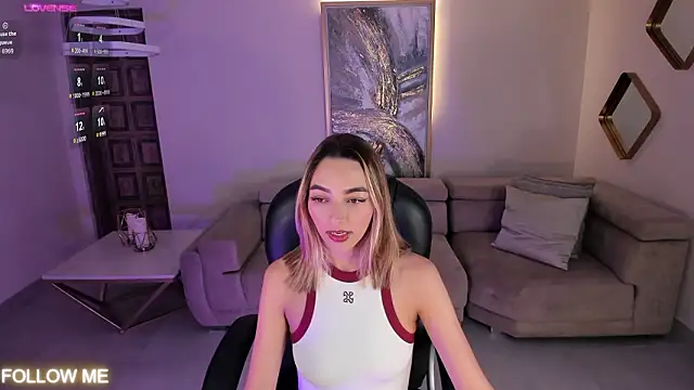 Snapshot of MelissaMoore_ chatting on March 1, 2026, 11:07 pm MelissaMoore online show from March 1, 2026, 11:07 pm