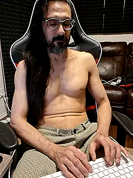 Youreherewithme online show from May 18, 2026, 12:07 am