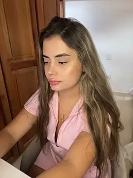 Miss valeriaa online show from April 18, 2026, 7:58 pm