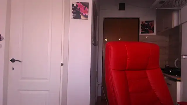 simyhvn online show from September 23, 2025, 4:48 am