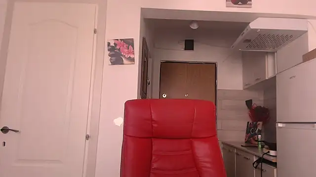 simyhvn online show from July 20, 2026, 7:44 am