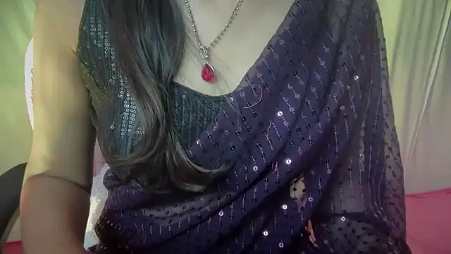 Snapshot of Queen_Angelena chatting on September 10, 2025, 4:29 pm Queen Angelena online show from September 10, 2025, 4:29 pm