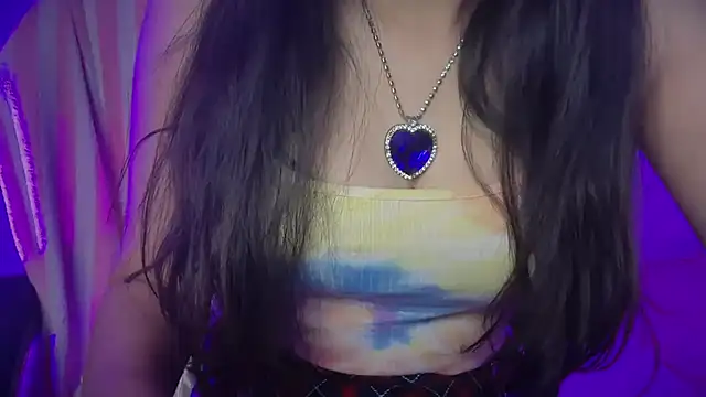 Snapshot of Queen_Angelena chatting on November 4, 2025, 6:18 pm Queen Angelena online show from November 4, 2025, 6:18 pm