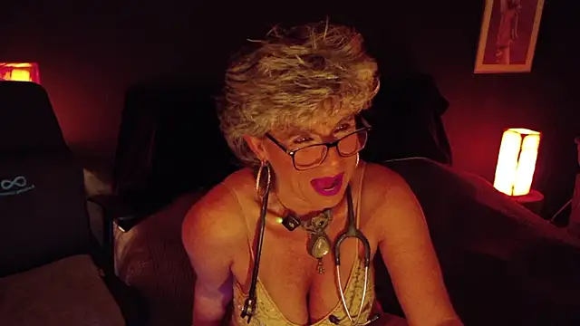 milfettefab online show from February 17, 2026, 12:40 am