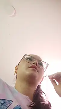 Snapshot of dannaparker chatting on October 25, 2025, 3:40 pm dannaparker online show from October 25, 2025, 3:40 pm