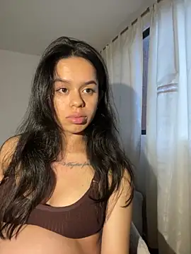 Snapshot of xlovelygirlx chatting on October 31, 2025, 10:33 pm xlovelygirlx online show from October 31, 2025, 10:33 pm