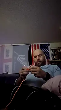 Axle-layne online show from December 17, 2024, 9:17 am