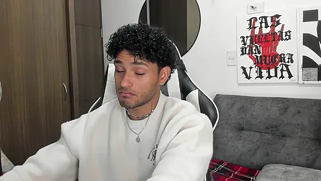 Alessandro Vanni online show from January 18, 2026, 2:15 am