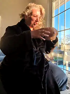 Canadian BBW online show from April 9, 2026, 2:00 pm