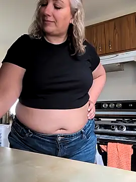 Canadian BBW online show from June 3, 2026, 9:42 pm
