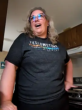 Canadian BBW online show from June 15, 2026, 10:01 pm
