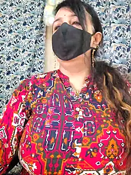 cute-tanvi online show from September 19, 2025, 1:29 am