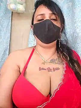 cute-tanvi online show from October 24, 2025, 1:57 am