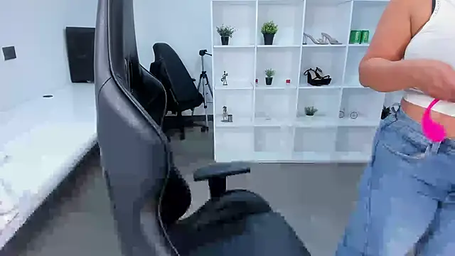 natural bigboobs online show from October 19, 2025, 7:14 pm