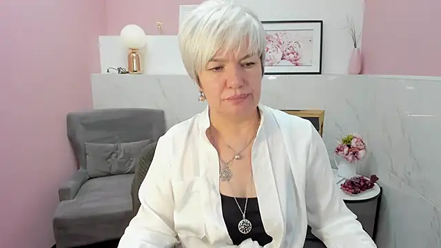 Snapshot of CarmenSoft chatting on December 16, 2024, 2:57 am CarmenSoft online show from December 16, 2024, 2:57 am