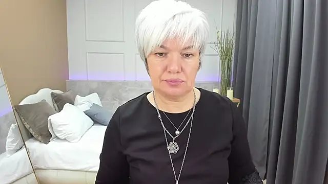 Snapshot of CarmenSoft chatting on December 21, 2024, 8:43 pm CarmenSoft online show from December 21, 2024, 8:43 pm