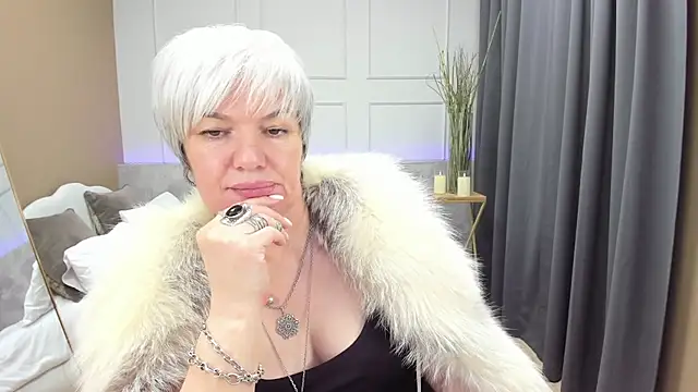 Snapshot of CarmenSoft chatting on December 23, 2024, 3:29 am CarmenSoft online show from December 23, 2024, 3:29 am