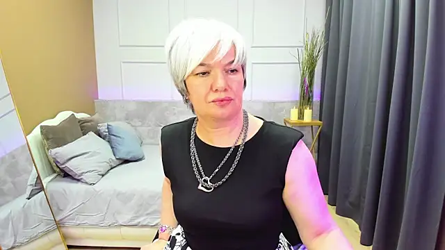 Snapshot of CarmenSoft chatting on January 13, 2025, 6:06 am CarmenSoft online show from January 13, 2025, 6:06 am