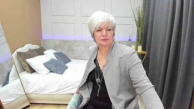 Snapshot of CarmenSoft chatting on January 24, 2025, 11:45 pm CarmenSoft online show from January 24, 2025, 11:45 pm